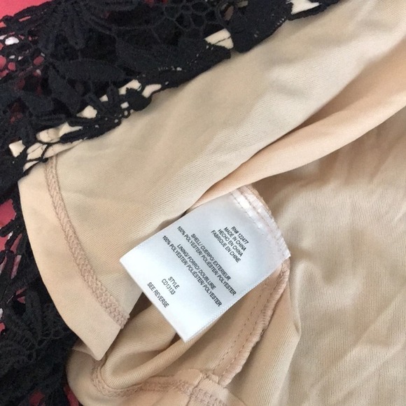 NWT NSR Nude slip with Black lace overlay Short sleeve MIDI dress size Medium - Picture 3 of 9